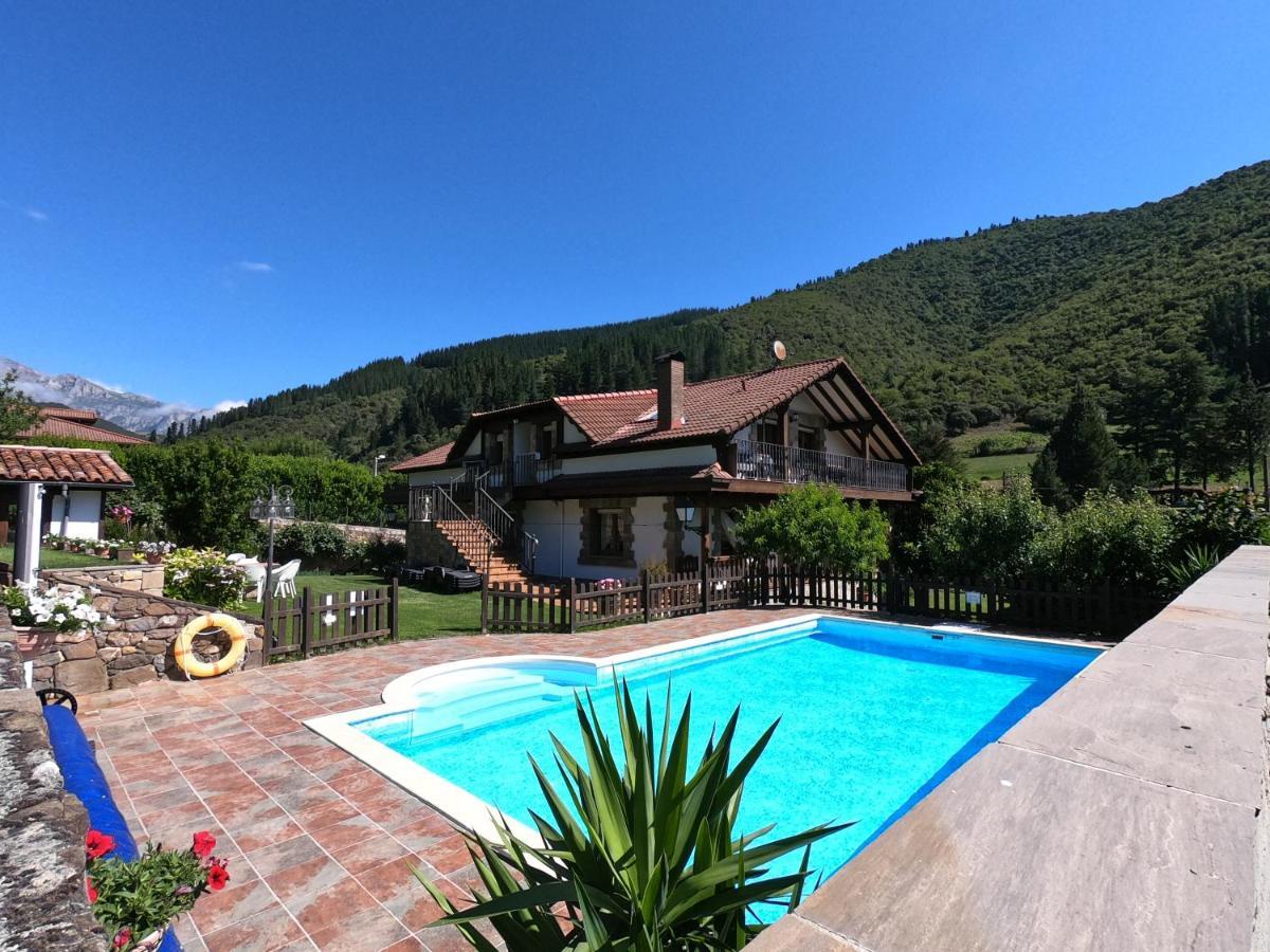 Apartamentos Rurales Valverde Potes Buitenkant foto