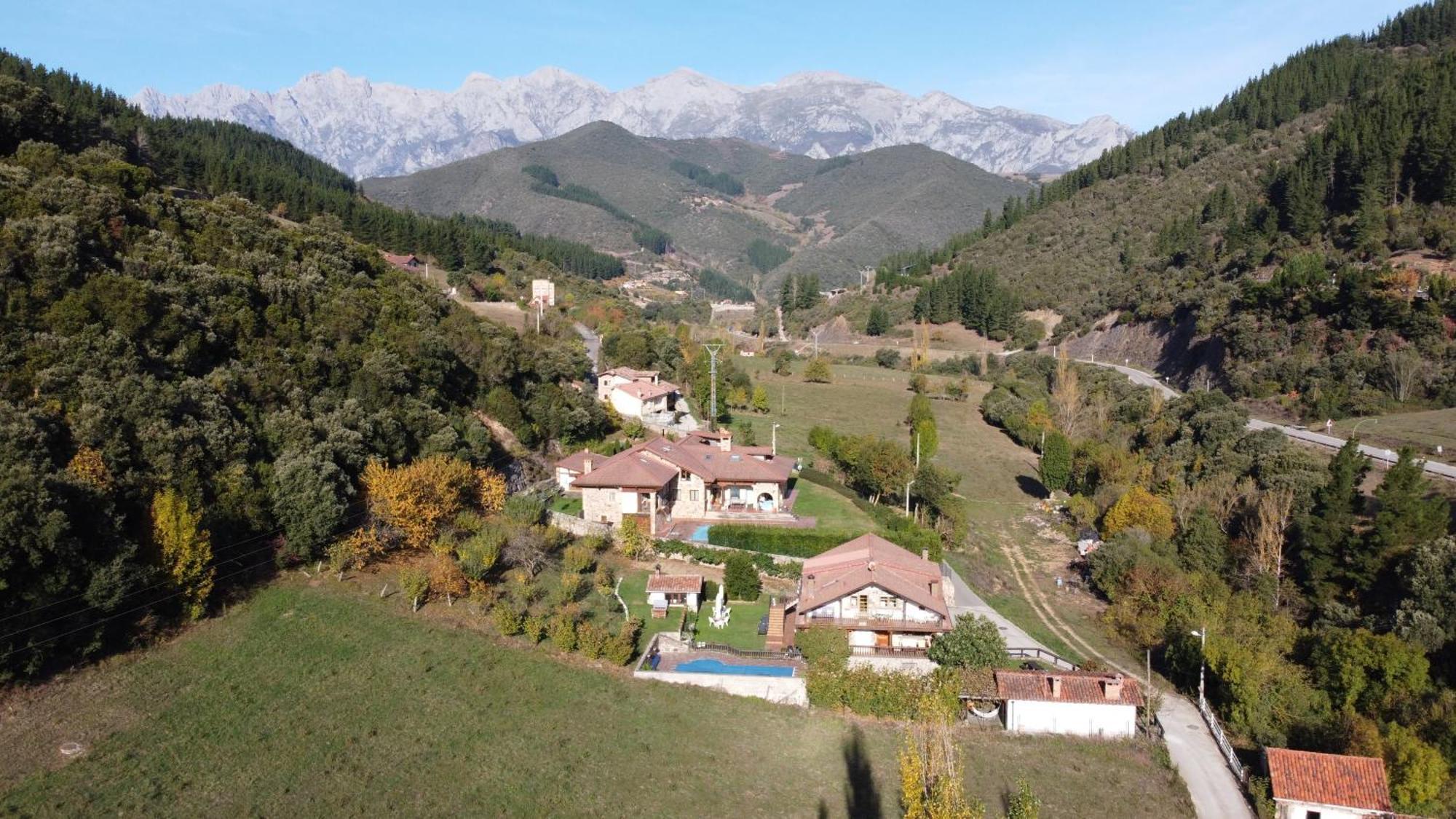 Apartamentos Rurales Valverde Potes Buitenkant foto